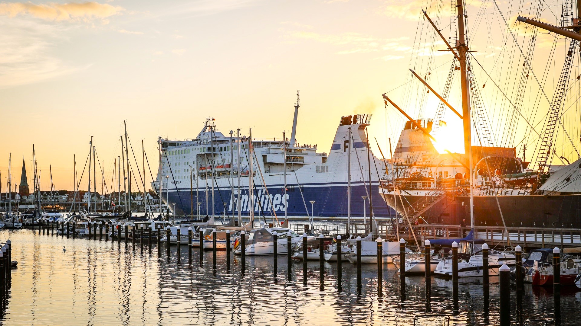 Finnlines-Fähre in Travemünde