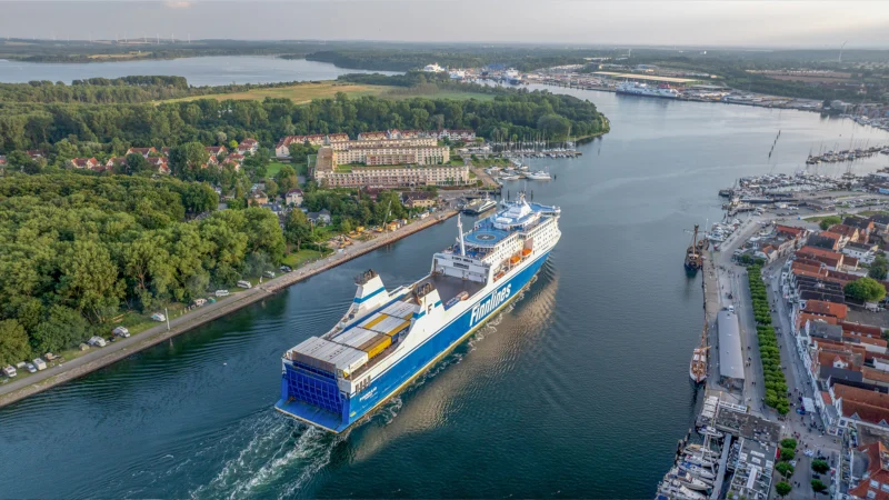 Finnlines-Fähre in Travemünde