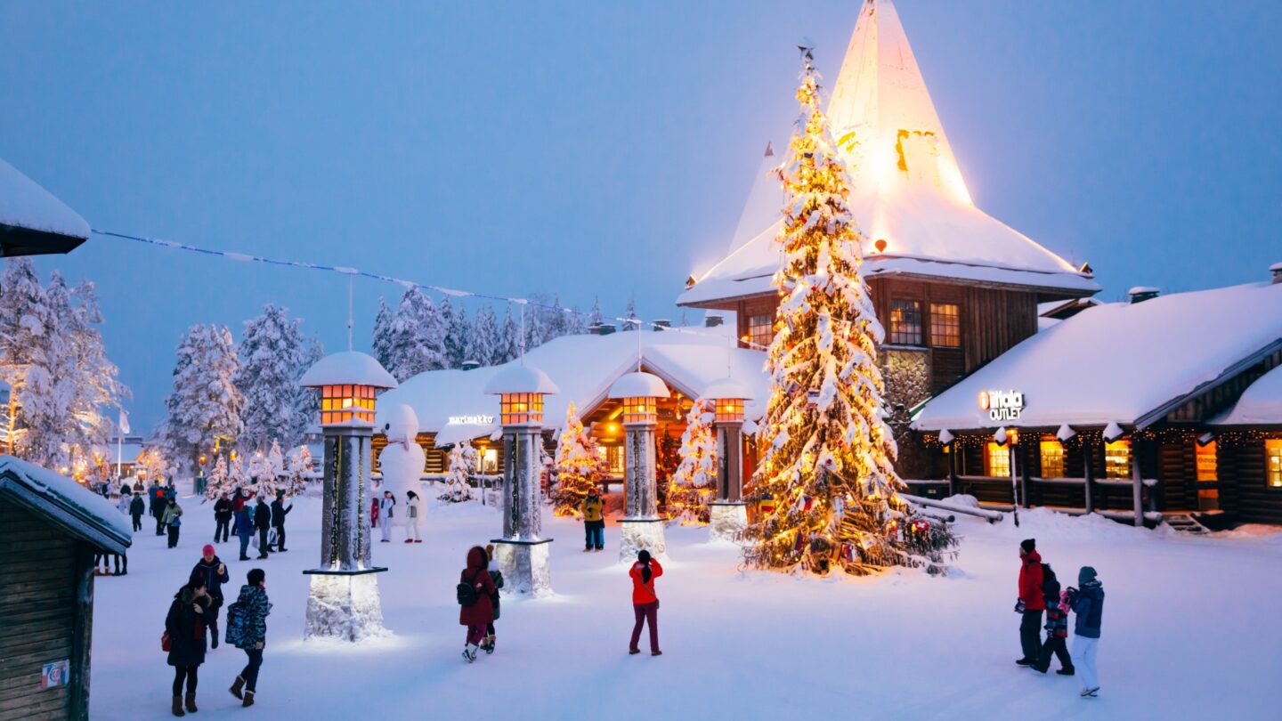 Santa Claus Village im finnischen Rovaniemi.