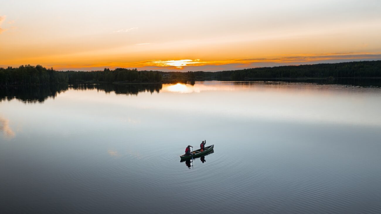 Kanu auf See bei Rovaniemi.