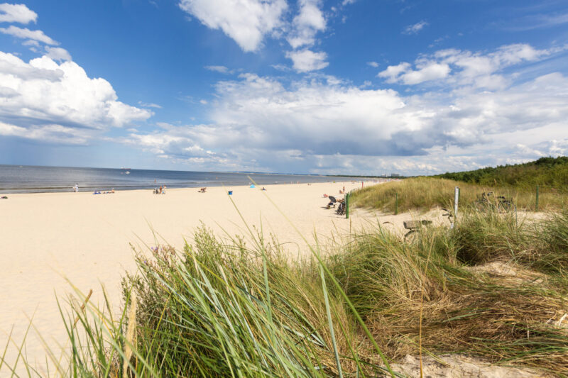 Bild på stranden i Dziwnów.